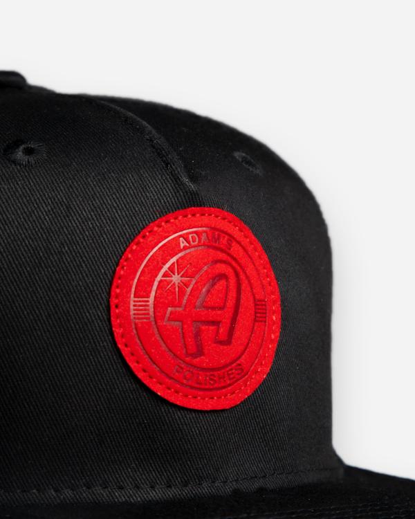 SNAPBACK الأسود - التصحيح الأحمر