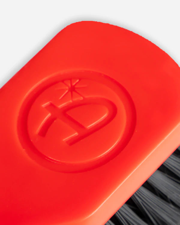 FENDER BRUSH