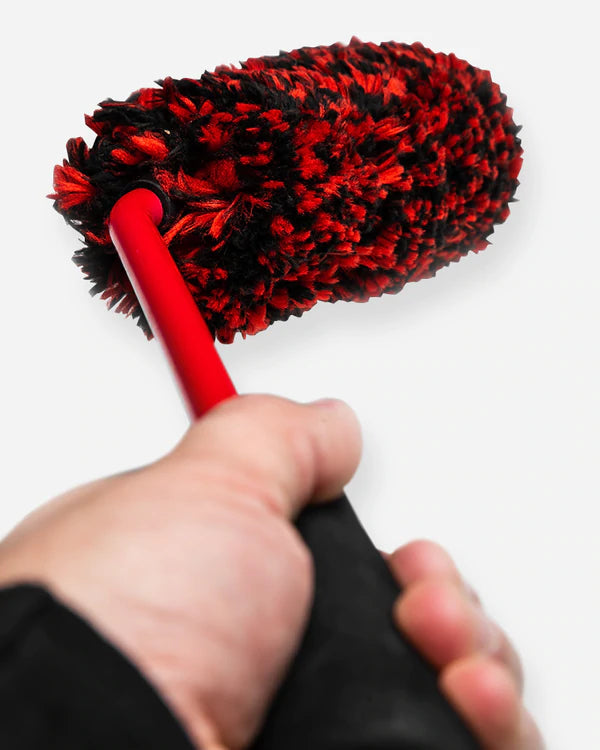 فرشاة آدم ذات الزوايا الكبيرة