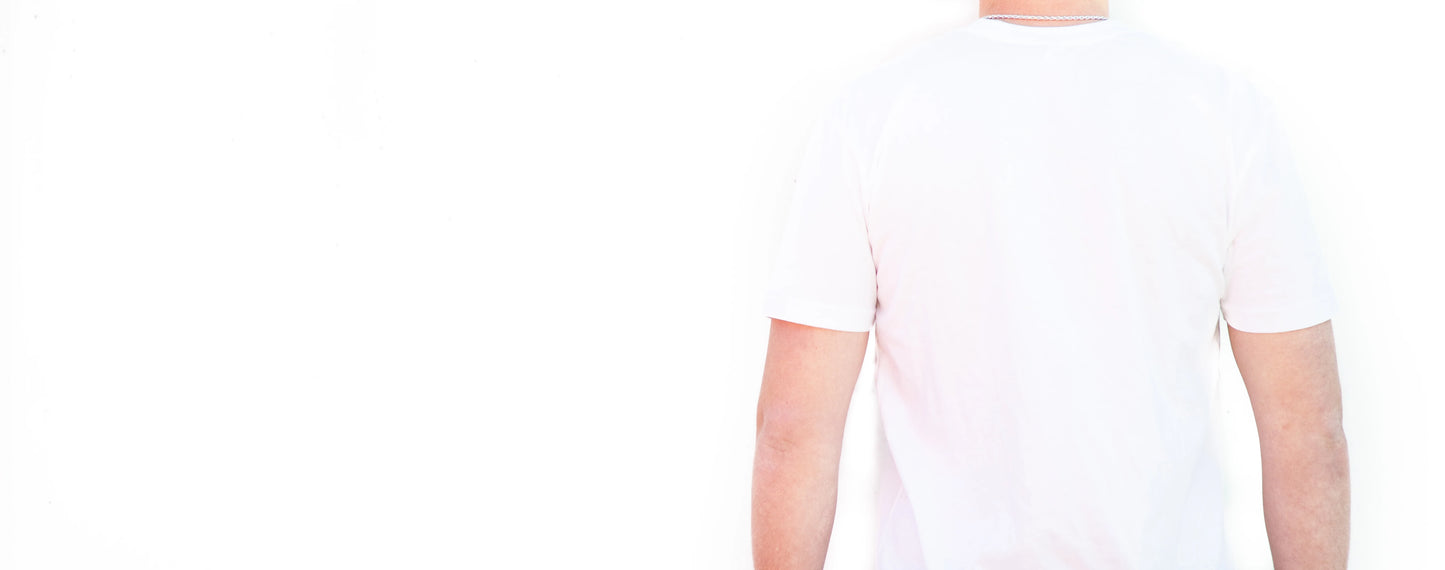 تي شيرت أبيض بشعار Adam's Melting