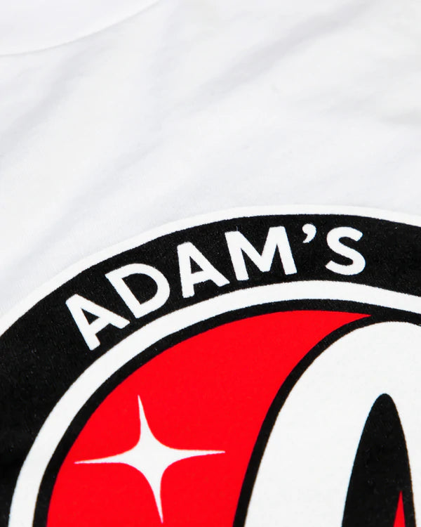 تي شيرت أبيض بشعار Adam's Melting